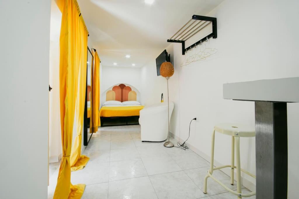 Appartement Luminoso Rifugio Vicino La Metro Napels